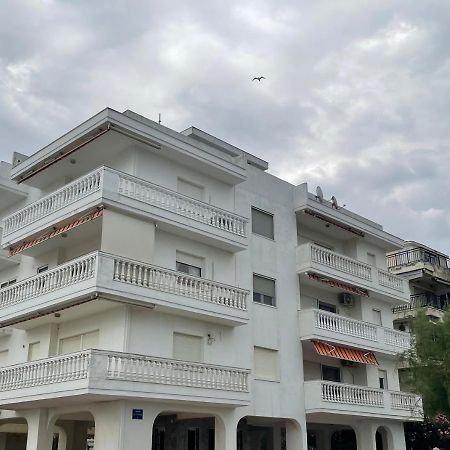 Siel Seaside Apartment Peraía Dış mekan fotoğraf