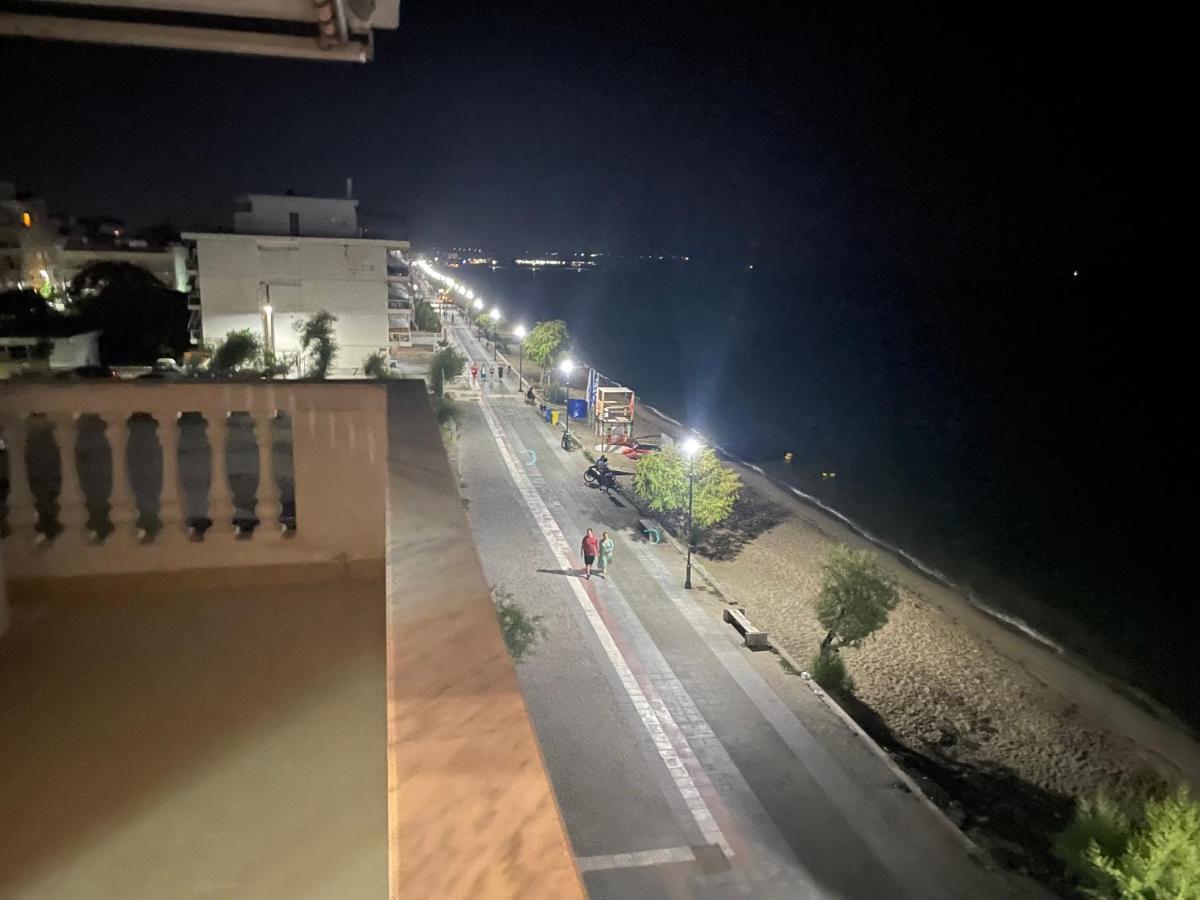 Siel Seaside Apartment Peraía Dış mekan fotoğraf